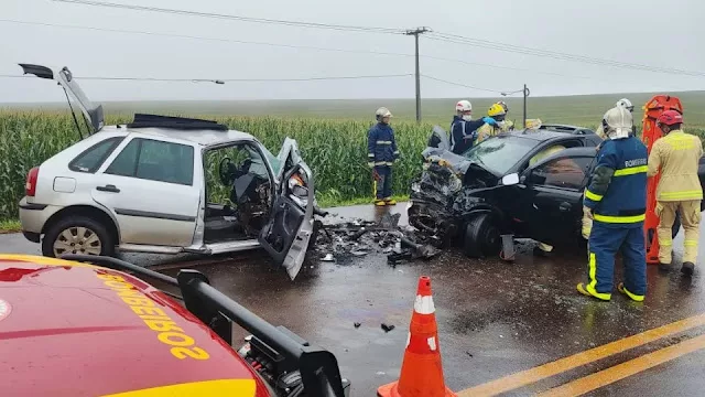 Três pessoas ficam feridas em grave acidente na BR 369 em Corbélia