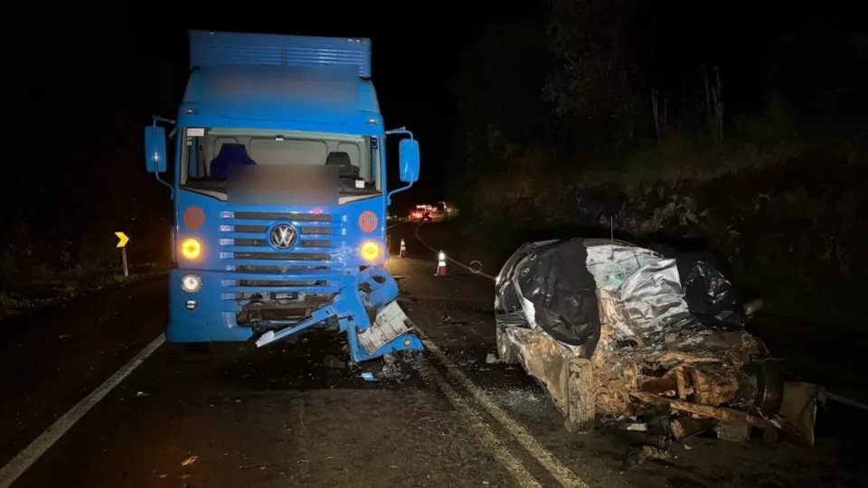 Três pessoas morrem em grave acidente na BR-277 em Guaraniaçu