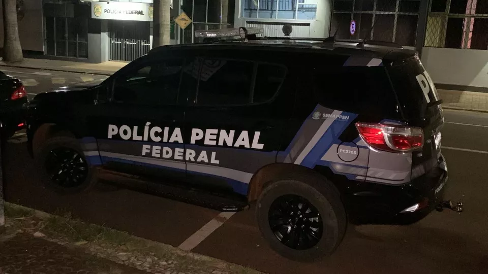 Indivíduos que furtaram veículo do DEPEN em Catanduvas são encaminhados até a Polícia Federal em Cascavel