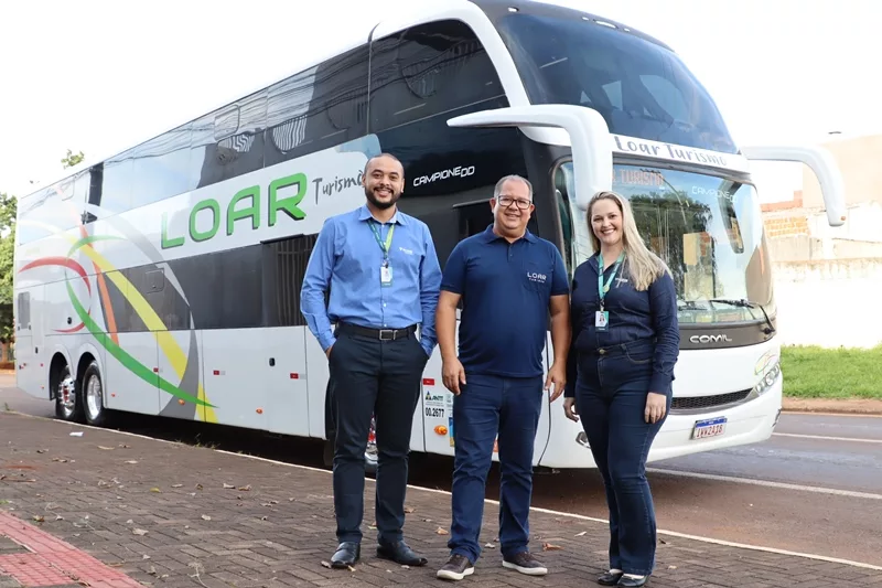 Desbravando fronteiras: empresa de turismo financia ônibus com ajuda do Sicoob Credicapital